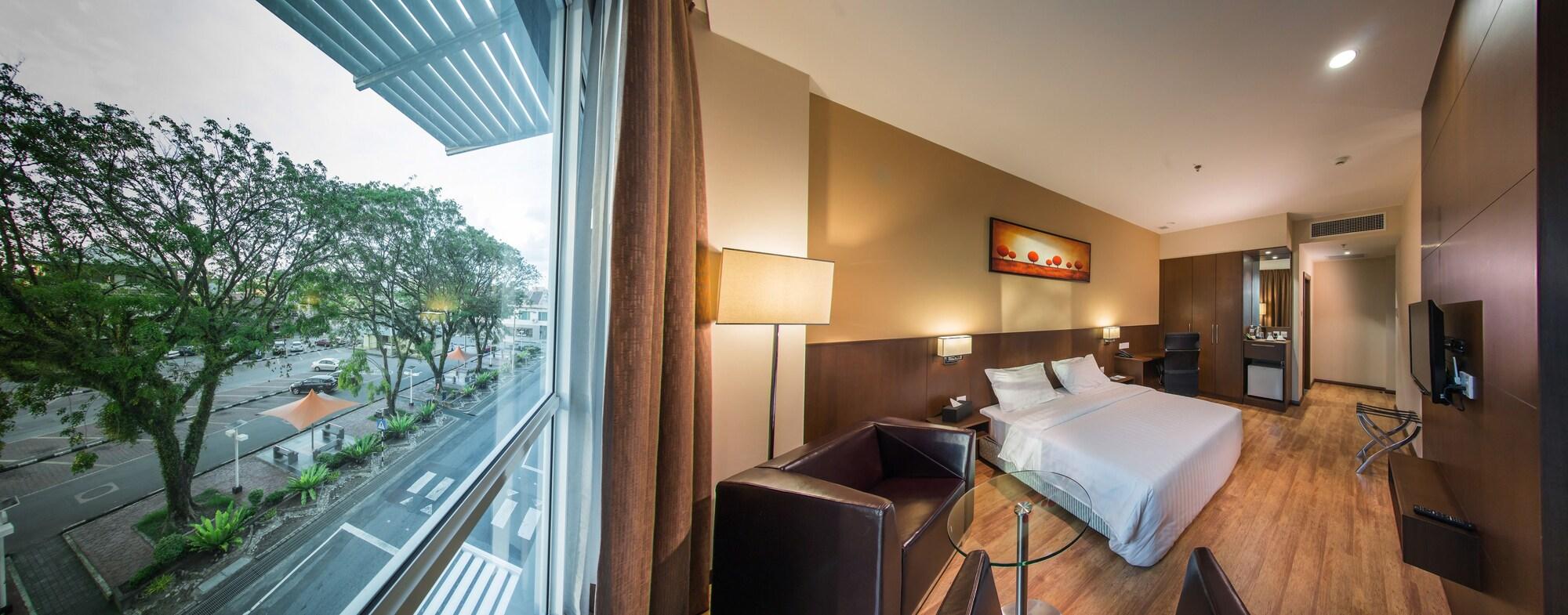 Keoja Hotel Kuala Belait Luaran gambar