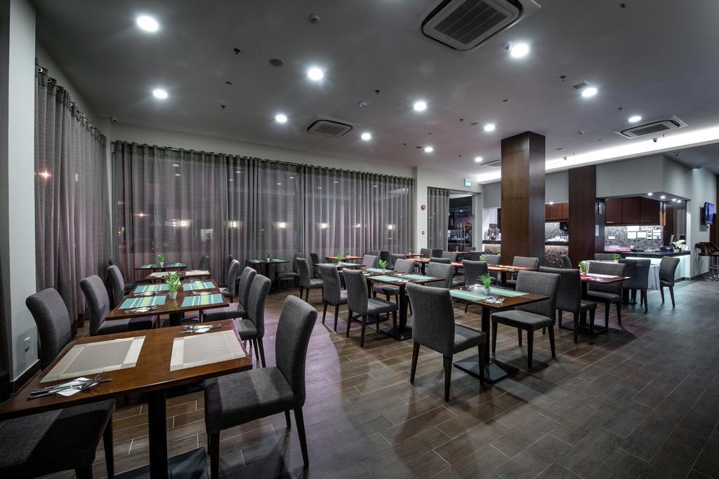 Keoja Hotel Kuala Belait Luaran gambar