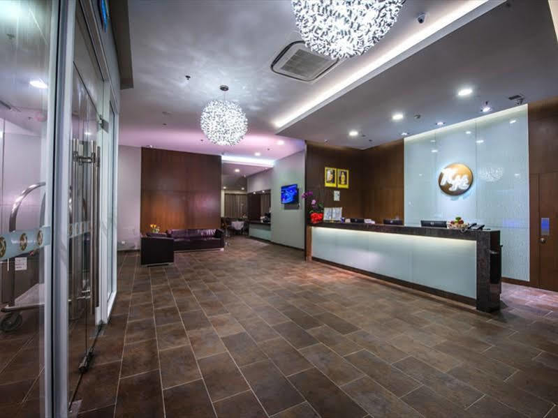 Keoja Hotel Kuala Belait Luaran gambar